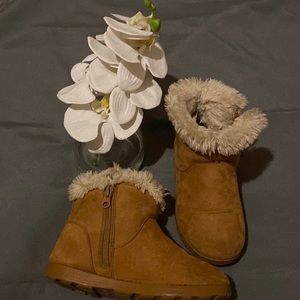 Toddler girls boots 👢